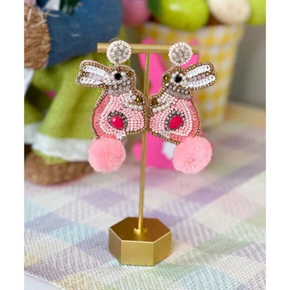 NWT hand beaded pink beaded Easter bunny earrings - Picture 3 of 6